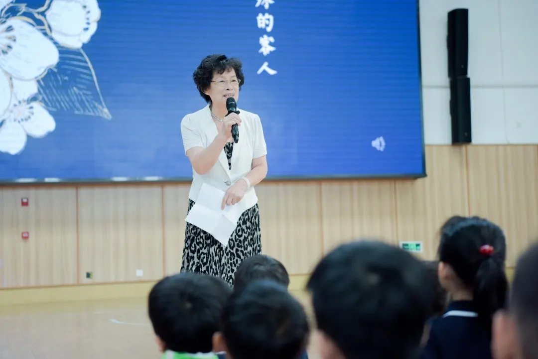 他们传播知识