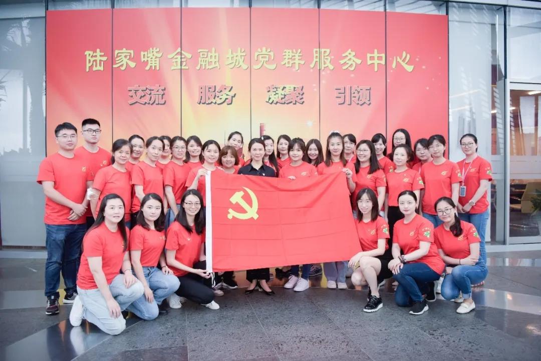 铸就了今天伟大的中国共产党